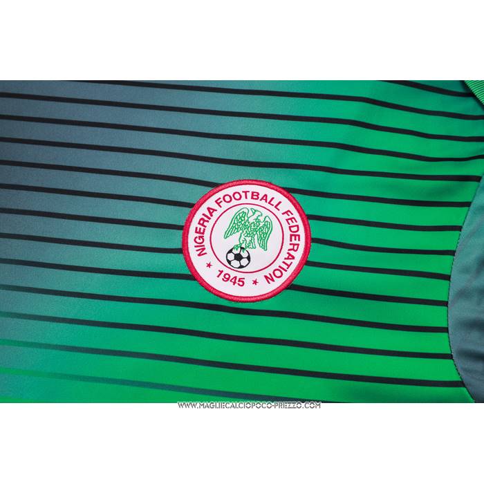 Tuta da Track
 Nigeria Manica Corta
 Verde - Pantaloncini
 24-25 Grigio
